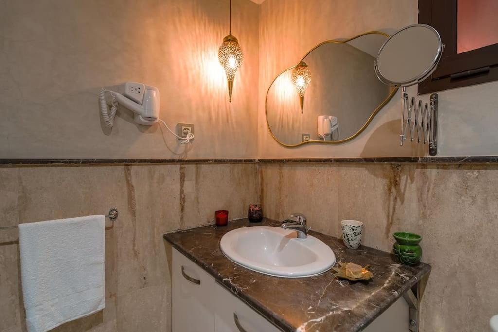 Apartament Darsublime Au Coeur De Marrakech Jacuzzi Prive Marrakesz Zewnętrze zdjęcie